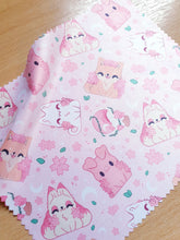 Load image into Gallery viewer, Sakura - Lens Cleaning Cloth