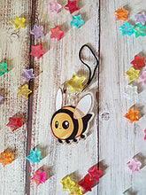Load image into Gallery viewer, Bumble Bee 2in Acrylic Charm