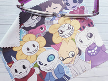 Load image into Gallery viewer, Undertale / Lens Cleaning Cloth - for glasses &amp; screens / Microfiber
