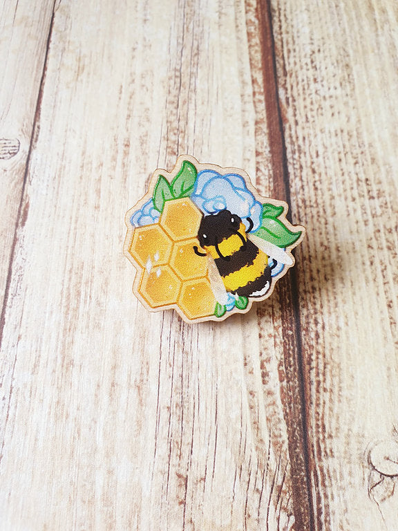Bee Wooden Pin – Ellesdoodlebox